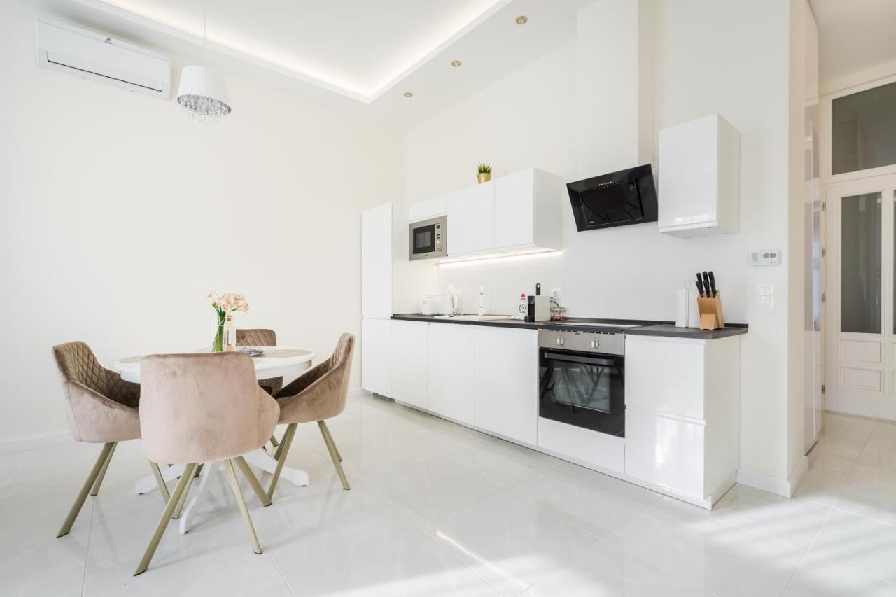 Bpr Etienne Charming Apartment Budapest Ngoại thất bức ảnh