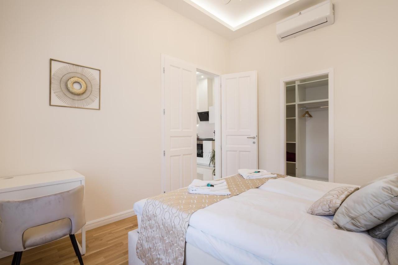 Bpr Etienne Charming Apartment Budapest Ngoại thất bức ảnh